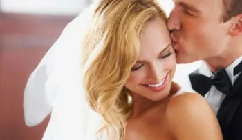 Parejas que gastan menos en su boda son más felices