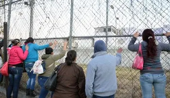 Riña en penal de México deja  49 muertos