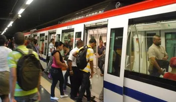 Cientos de personas usan gratuitamente estaciones inauguradas del Metro