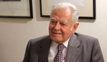 Abren libro de condolencias por fallecimiento expresidente chileno Patricio Aylwin