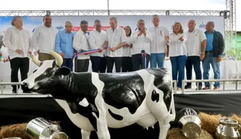 Presidente Abinader inaugura "Plan para la Transformación de la Matriz Energética del Sector Lechero" a un costo de RD$200 millones