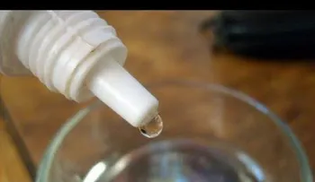 Una sola gota blanquea los dientes y mal aliento, hongos, dolor de garganta y espinillas