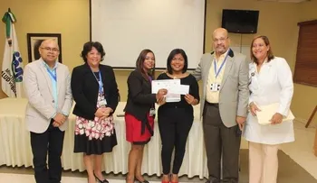 Hospital Ney Arias Lora premia mejores trabajos de la Jornada de Enfermería