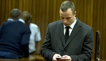 Pistorius será evaluado en hospital psiquiátrico por un mes