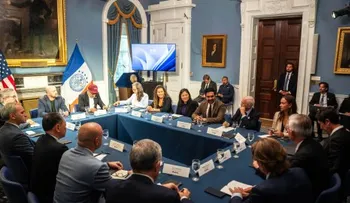 Fuerza del Pueblo lleva atención médica gratuita a mujeres de SDO