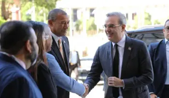 Presidente Abinader afirma gobierno trabaja para garantizar la paz en el país