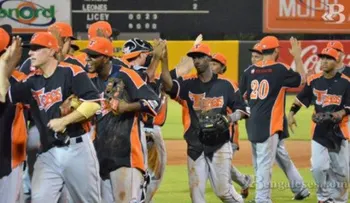 Licey logra tercera victoria seguida; Estrellas y Toros ganan