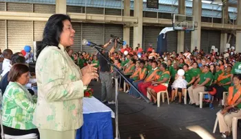 Cristina Lizardo encabeza graduación 2,051 alfabetizados en Los Alcarrizos