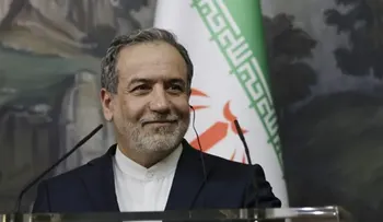 Irán se dice dispuesto a negociar pese a críticas a EEUU