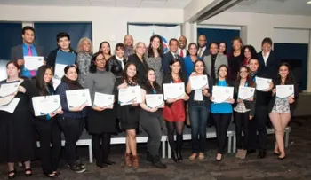 Diecisiete dominicanos reciben becas para estudiar en EEUU