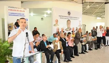 Creen que Abinader libra batalla difícil