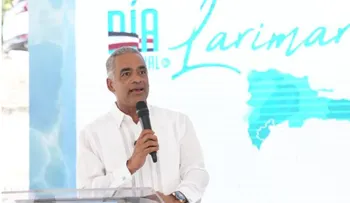 Joel Santos anunció que los mineros de larimar ya tienen seguro de vida colectivo