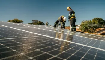 SIE aplicará desde noviembre de 2026 cargo por uso de red eléctrica a usuarios con paneles solares