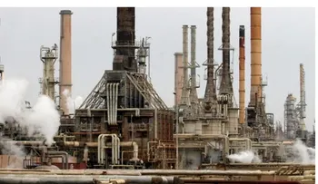 Petróleo Brent y Texas se igualan cerca de los 110 dólares