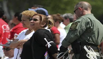 112 arrestados ante Casa Blanca por deportaciones 