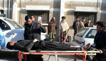 14 muertos en ataque cerca de un centro de vacunación contra la polio en Pakistán