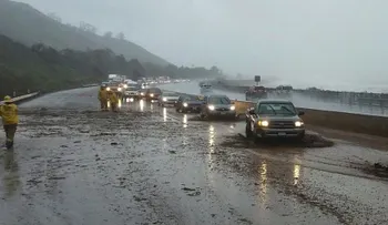 Violentas tormentas en Texas dejan cientos de casas dañadas y miles de personas sin luz
