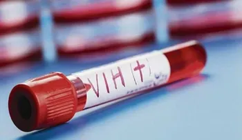 Condenan a prisión a un médico chino que infectó con VIH a cinco pacientes 