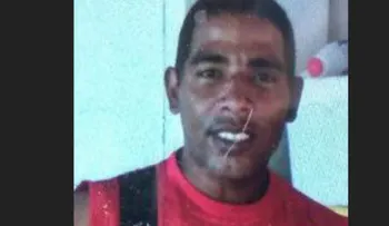 Lo confunden con un ladrón y lo queman vivo