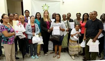 Despacho de la Primera Dama entrega medicamentos