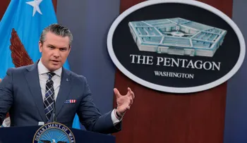 Pentágono advierte que no descarta ataques militares contra Irán mientras refuerza presión económica