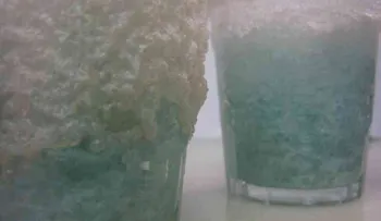 Coloca un vaso con sal gruesa, vinagre y agua en una parte de tu casa: En 24 horas notarás un milagroâ?¦
