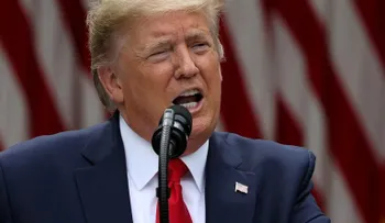Trump: "sólo me reuniría con Maduro para discutir su salida pacífica del poder"