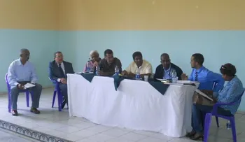 Pasan revista a construcciones de Escuelas en Barahona.