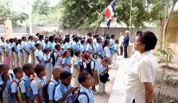 Estudiantes haitianos se niegan a cantar el Himno Dominicano