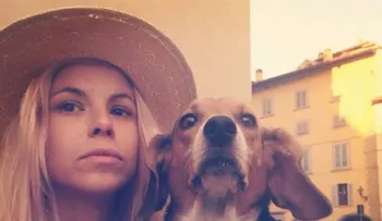 Encuentran a una artista estadounidense muerta en su apartamento en Italia