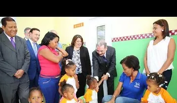 Presidente Medina inaugura estancia infantil en Higüey