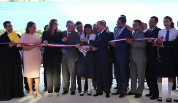 Danilo Medina entrega dos escuelas y un liceo en Santiago