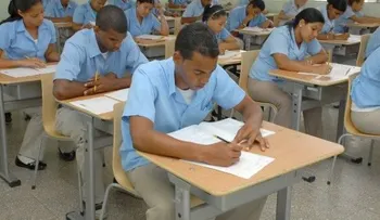 Fedepadres llama a inscribir estudiantes en escuelas públicas