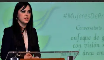 Empresarios de Santiago reciben taller sobre negocio con sentido humano