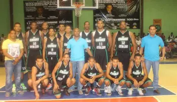 Las Caobas aplasta a El Hoyo y pasa a semifinal básquet superior SDO