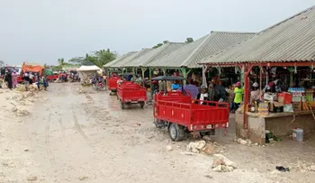Empresarios dominicanos pagan hasta US$5,000 semanales a bandas haitianas para cruzar mercancías por Jimaní