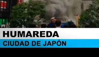 Impactante Video: una espesa humareda envuelve una ciudad japonesa