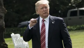 Trump quiere visitar Texas â??en cuanto sea posibleâ?, pero hasta que la situación sea segura