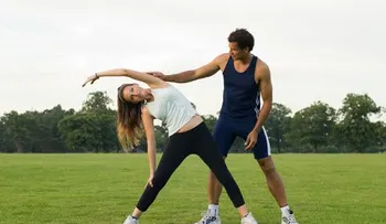 Una hora de deporte al día contrarresta ocho horas sentados, según un estudio