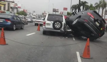 En estado delicado Roberto Nova de los Santos, uno de los lesionados en choque entre una motocicleta y dos yipetas