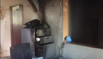 Incendian ayuntamiento del Distrito Municipal El Limón