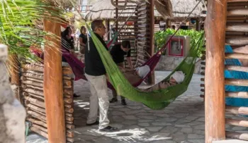 Los peligros de los masajes en la playa