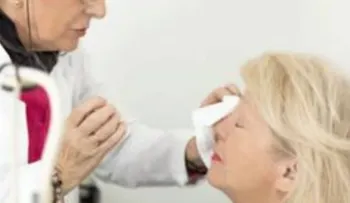 La farmacia confundió una letra del médico y le dio a la mujer una crema para la disfunción eréctil