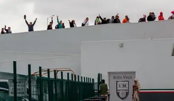 El gobierno de Trump podría detener en bases militares a niños atrapados cruzando la frontera ilegalmente