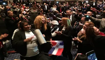 Juramentan al dominicano Adriano Espaillat como congresista de EE.UU.