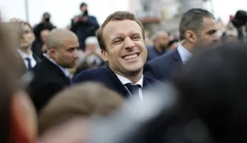 Macron gana elecciones en Francia por 30 puntos, según primeras proyecciones
