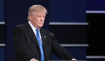 Las tortuosas explicaciones de los tuits de Trump no tienen sentido