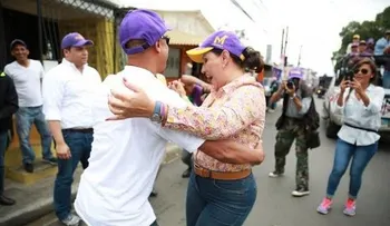 Danilo, Margarita y Leonel realizan marcha caravana en Santiago