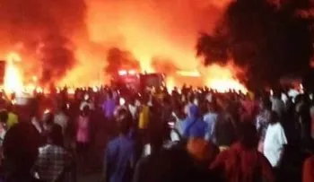 Al menos 98 muertos y 100 heridos tras explotar un camión en Sierra Leona
