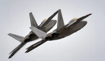 Dos aviones de combate F-22 de EE.UU. interceptan a bombarderos rusos cerca de Alaska